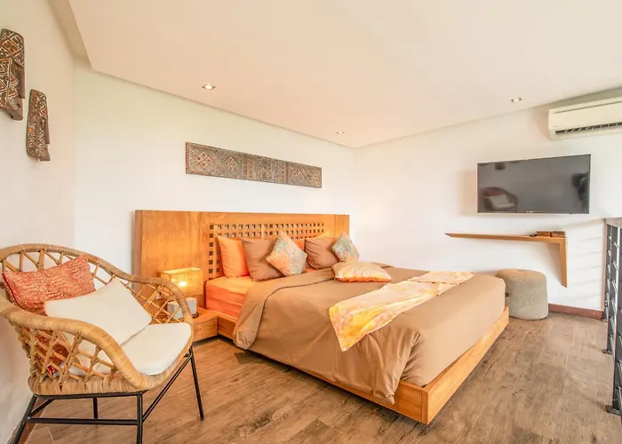 Dreamy 5Br Haven, 200M To Berawa\'S Blissful Beach