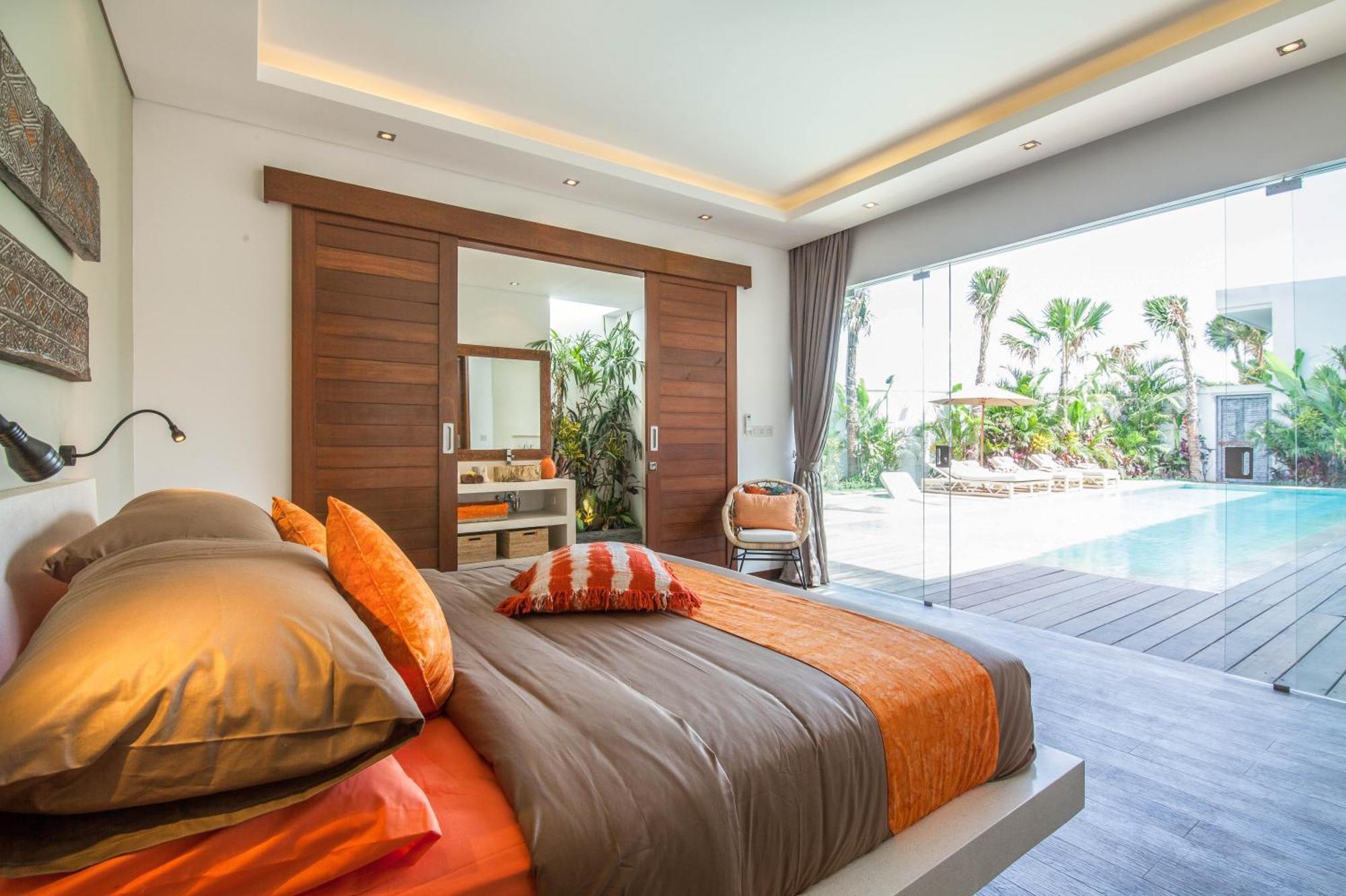 Villa Dreamy 5br Haven, 200m To Berawa's Blissful