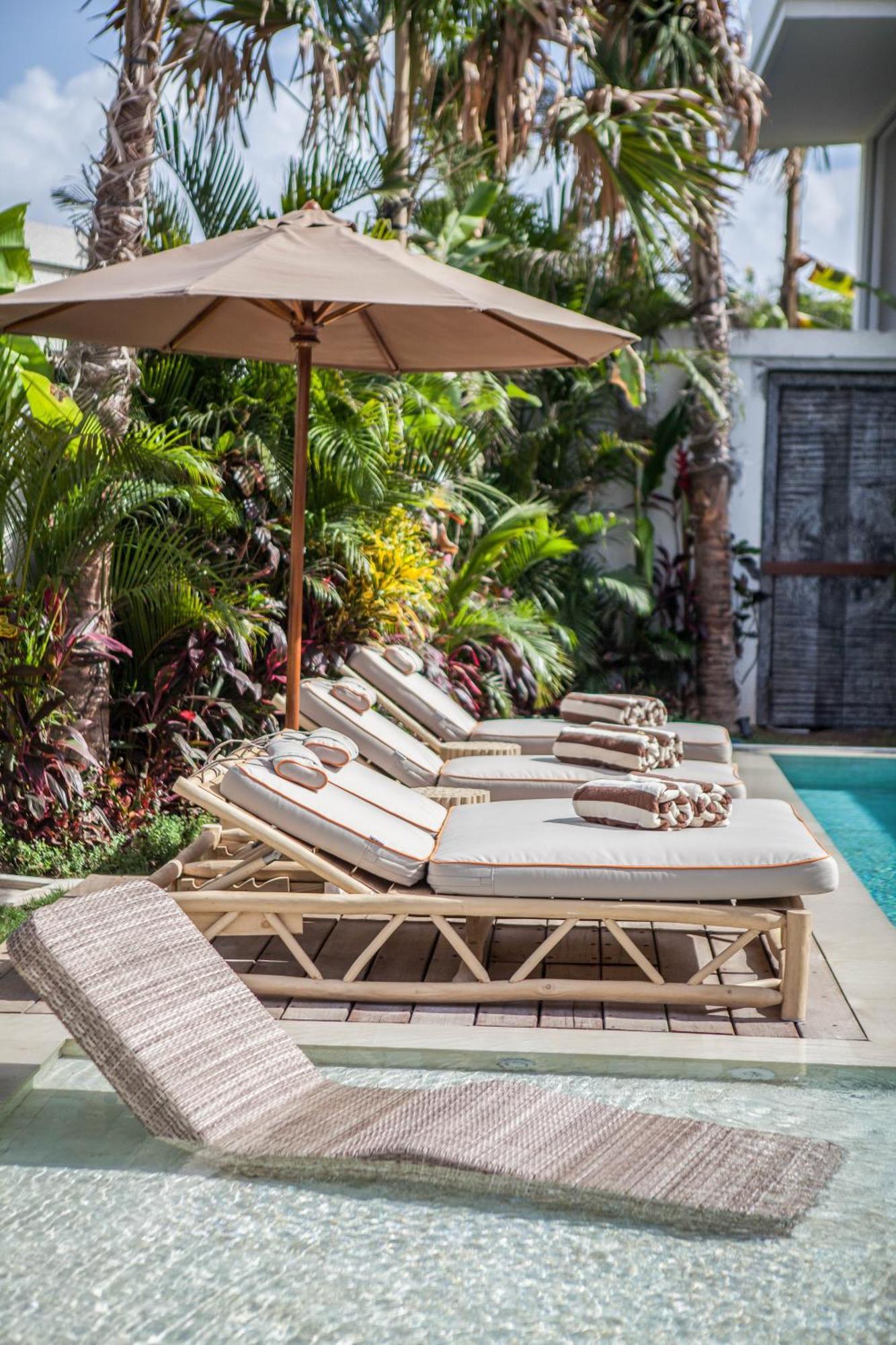 Dreamy 5br Haven, 200m To Berawa's Blissful *